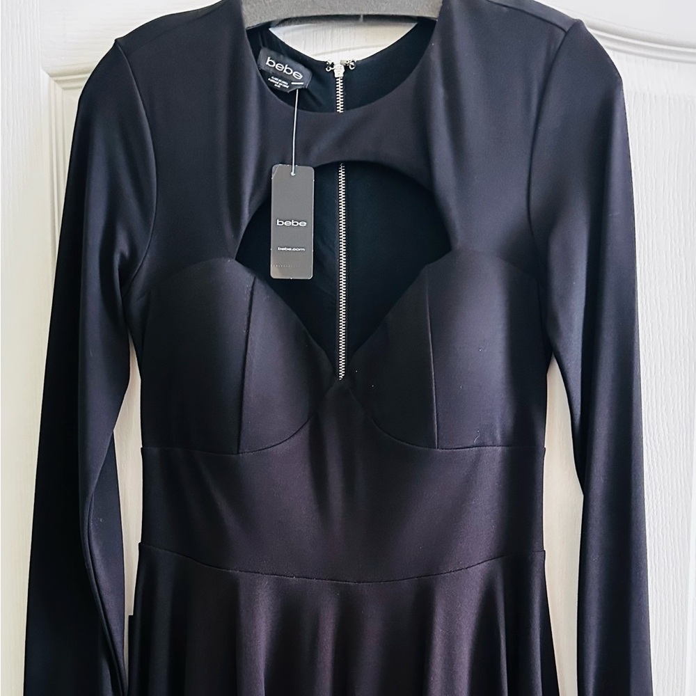 NWT BEBE Black Sweetheart Neck Cutout Dress Long Sleeve Zipper Push Up Sz M